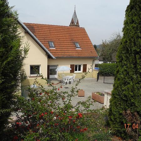 Au Pied Du Chateau Lichtenberg Rum bild